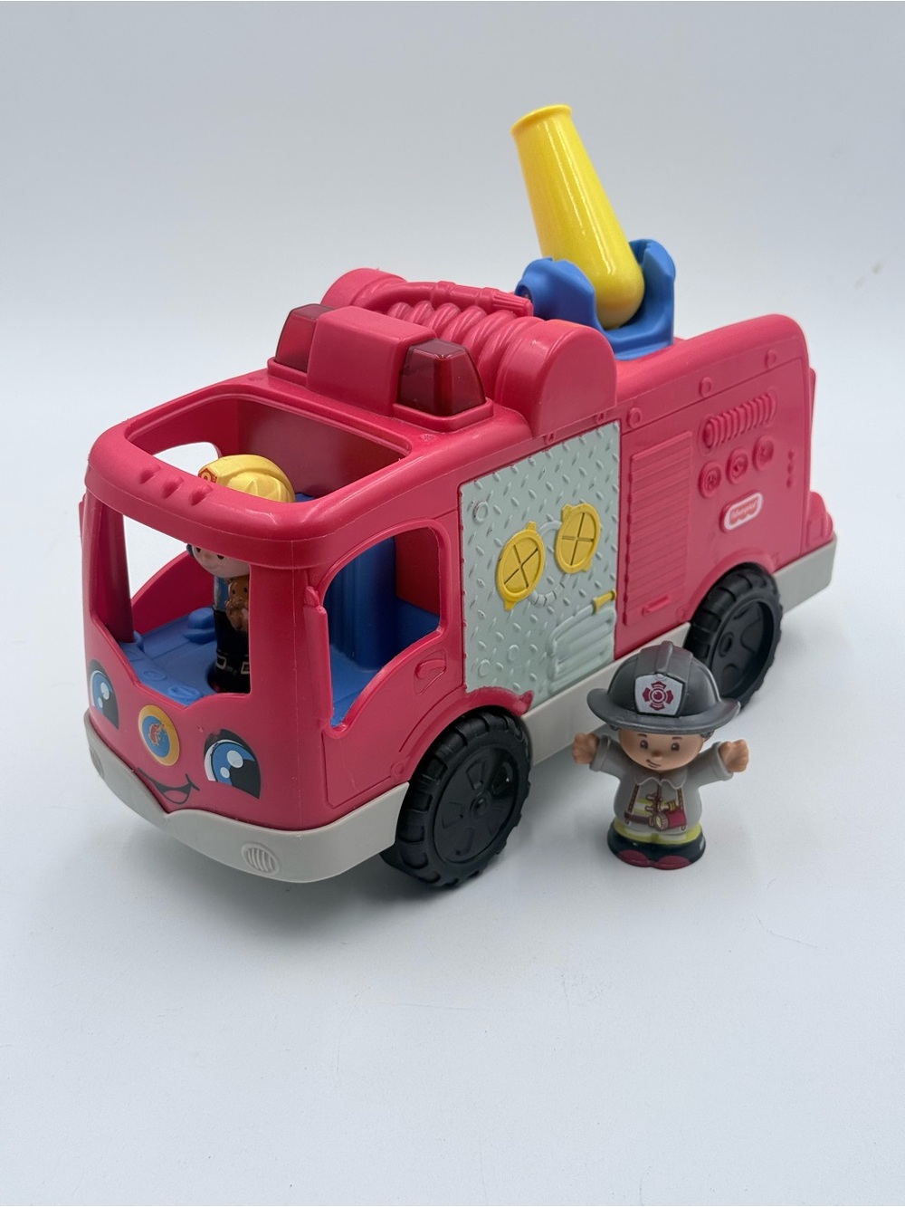 Fisher Price Little People Musical Red Fire Truck Working Lights & Sound - 2 Ppl